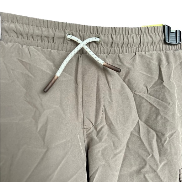 All in Motion Boys Shorts Tan L 10/12 - Picture 2 of 3
